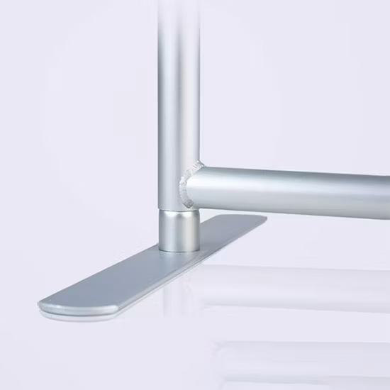 ファッショナブルなクラシック下駄ブラックホワイトメンズサンダルtiktokカスタムロゴ熱い販売