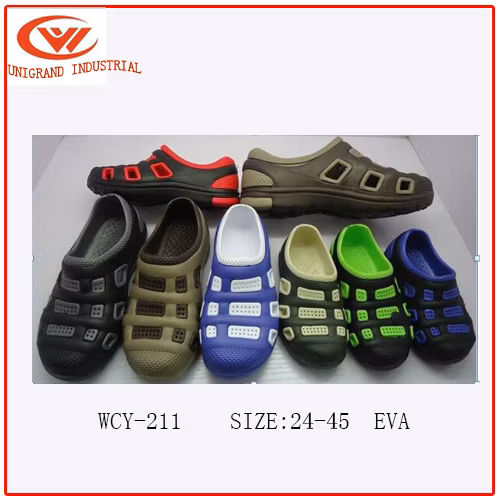 裏に穴あきレースの鼻緒が付いた、トレンドの夏らしい女の子用下駄です。